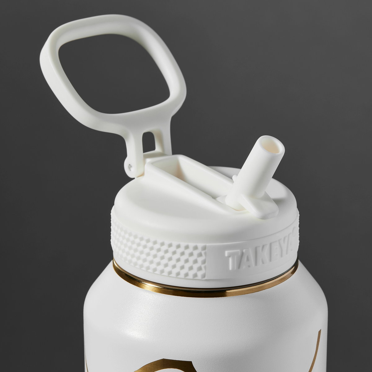 kintsugi-water-bottle-with-straw-lid-i8 51389-TK_HO25_Kintsugi_Takeya9271.png